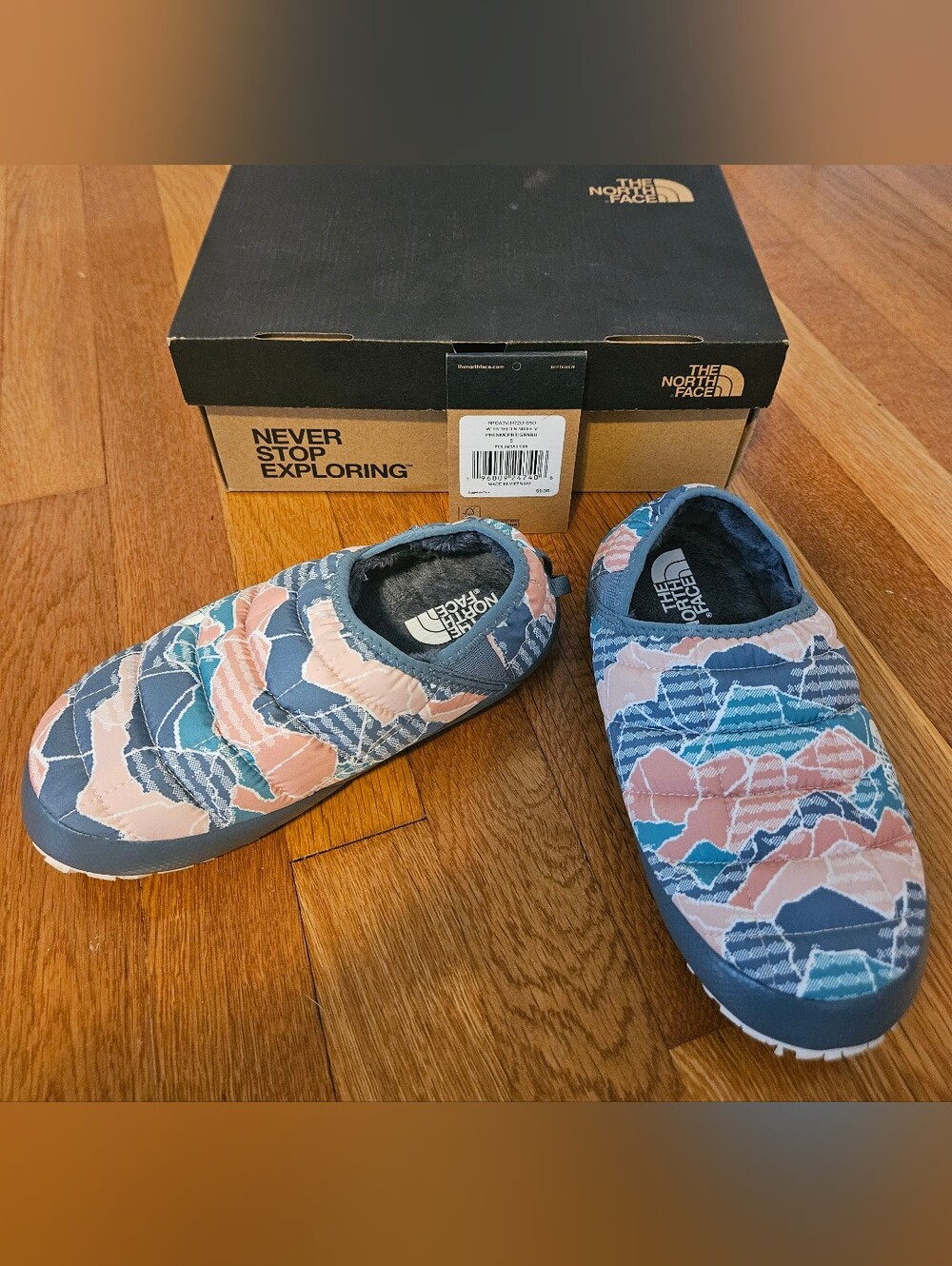 North Face Thermoball Traction Mules Women's 5 / Youth 3.5